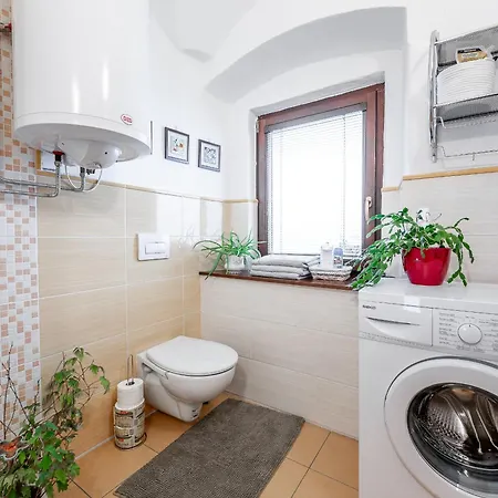 Valentina 2 Flat Hlavna With Parking For Fee アパート コシツェ