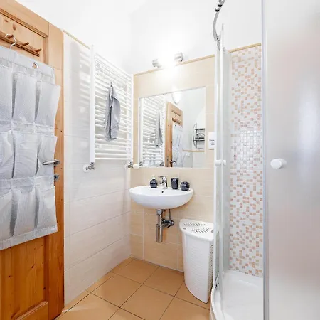 Valentina 2 Flat Hlavna With Parking For Fee アパート *