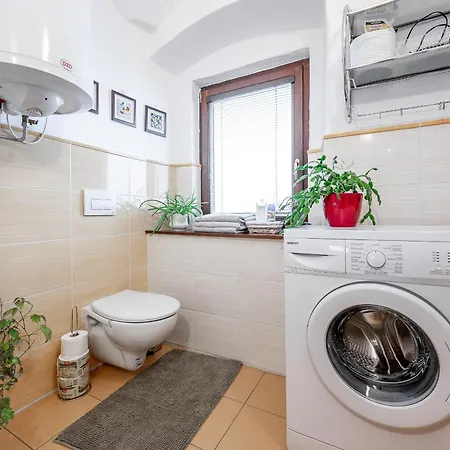 Valentina 2 Flat Hlavna With Parking For Fee *