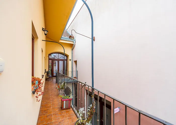 Valentina 2 Flat Hlavna With Parking For Fee Apartament